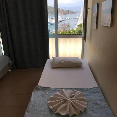Pensión Fethiye Guesthouse *