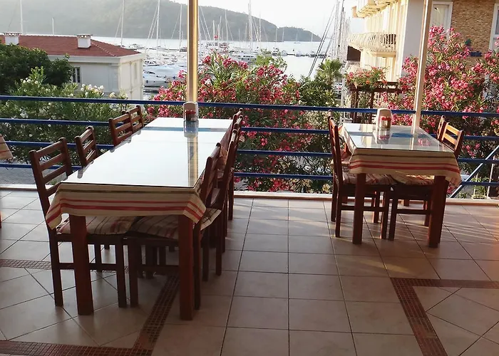 Fethiye Guesthouse פאטהיה